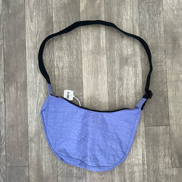 BAGGU MEDIUM CRESCENT BAG - Picture 1 of 3